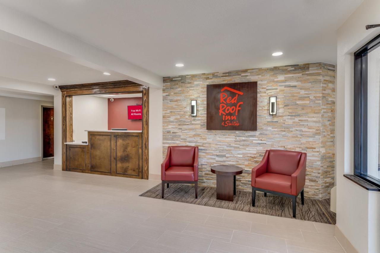 Red Roof Inn & Suites Newport - Middletown, Ri Exterior foto